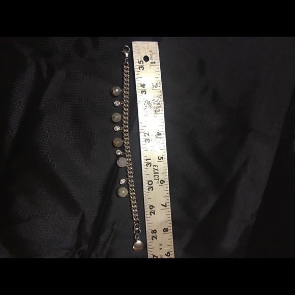 Woman’s charm bracelet - Picture 3 of 5